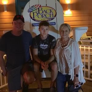 Meet your Posher, Amy